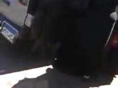 Labwa masriya btetzene9 w hiya tal3a fel 3arabiya